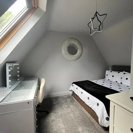 Easter & Summer Retreat In The Garden Of Ireland Newcastle (Wicklow)