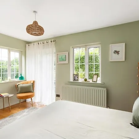 Easter & Summer Retreat In The Garden Of Ireland * Newcastle (Wicklow)