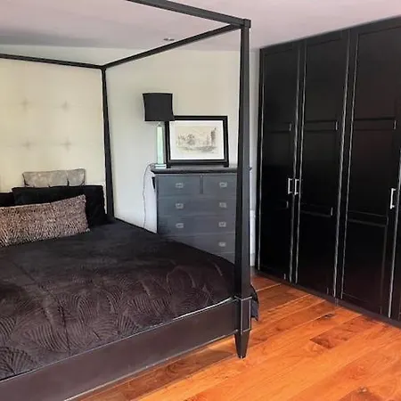 Easter & Summer Retreat In The Garden Of Ireland * Newcastle (Wicklow)