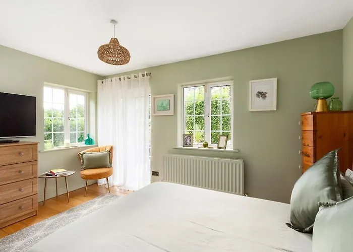 Easter & Summer Retreat In The Garden Of Ireland * Newcastle (Wicklow)