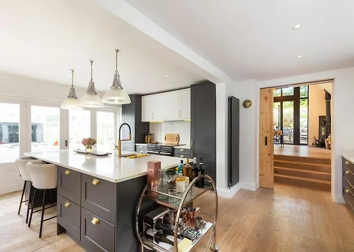 Easter & Summer Retreat In The Garden Of Ireland